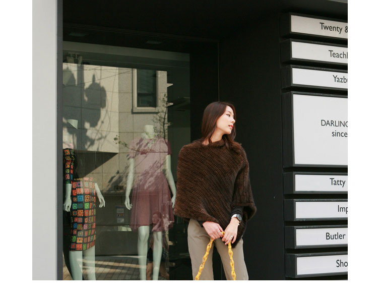 Hooded-Knitted-Mink-Fur-Poncho-840-Details_03
