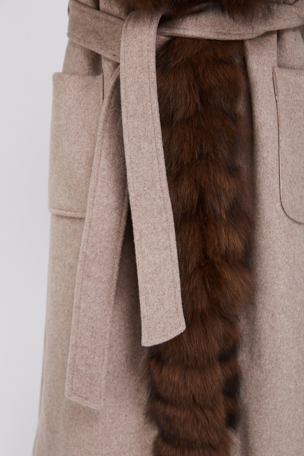 Cashmere Coat with Fox Fur Trim 240 Details 4