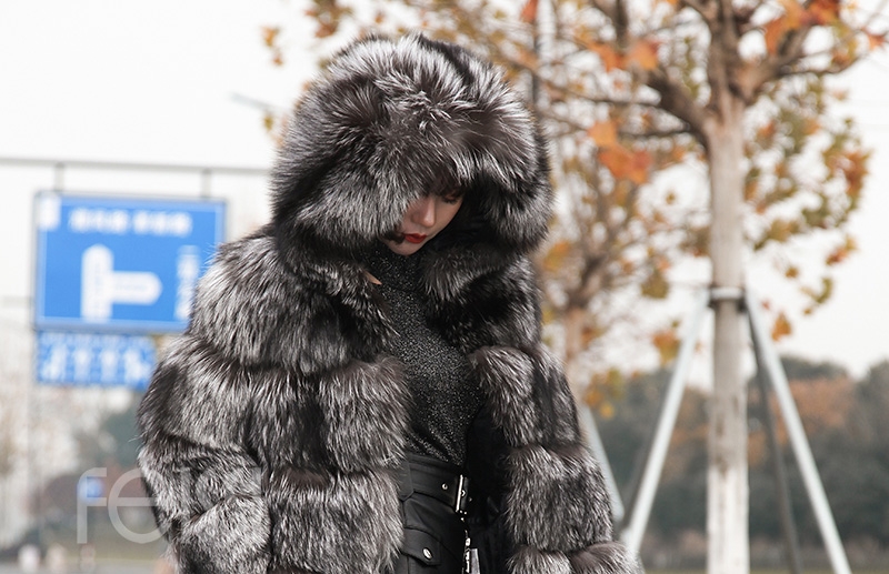 Silver Fox Fur Coat 254 Details 10
